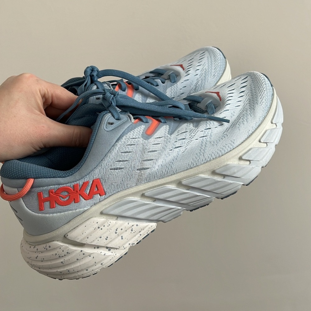 Hoka Gaviota 4 Sneakers